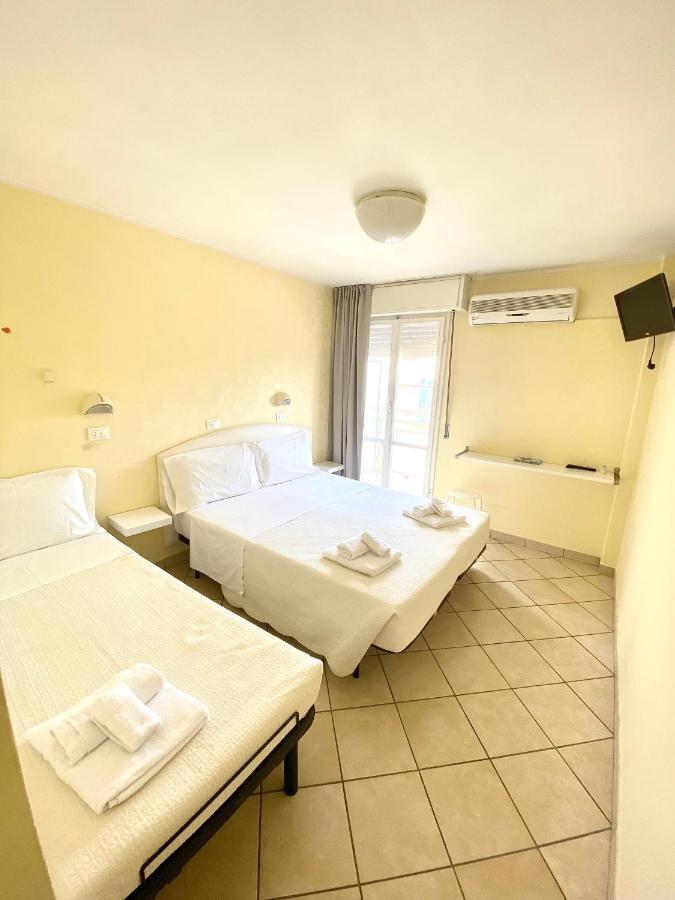Hotel Morri'S Rimini Exterior photo