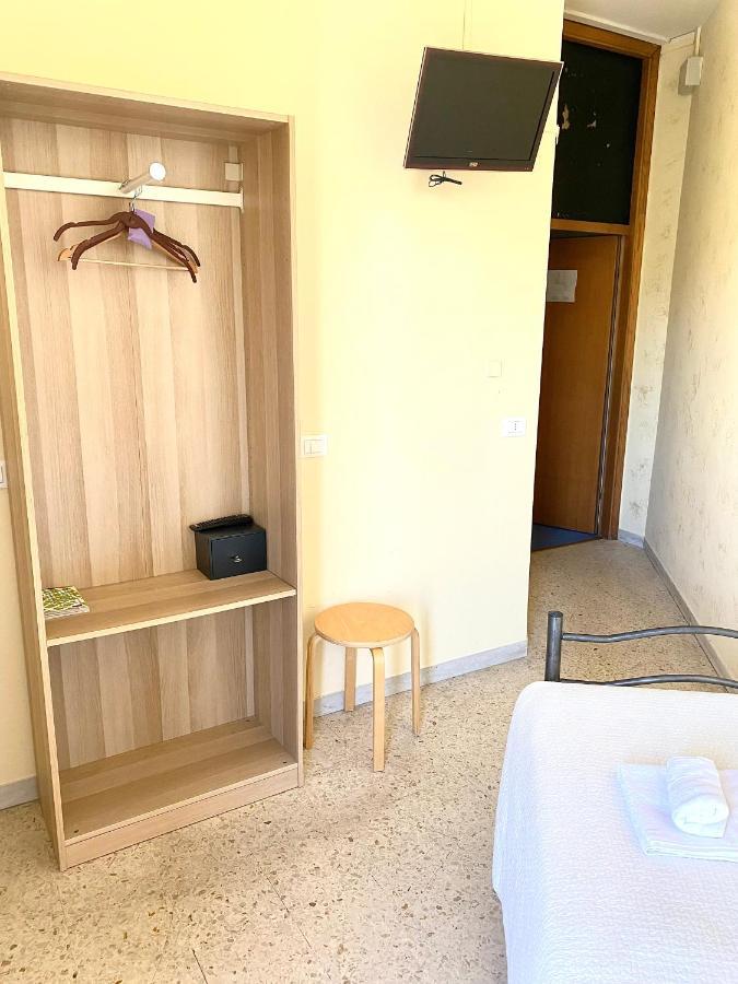 Hotel Morri'S Rimini Exterior photo