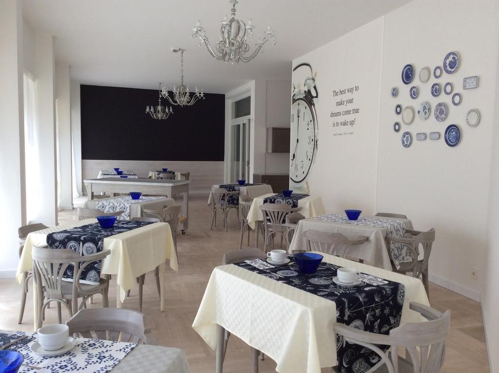 Hotel Morri'S Rimini Exterior photo