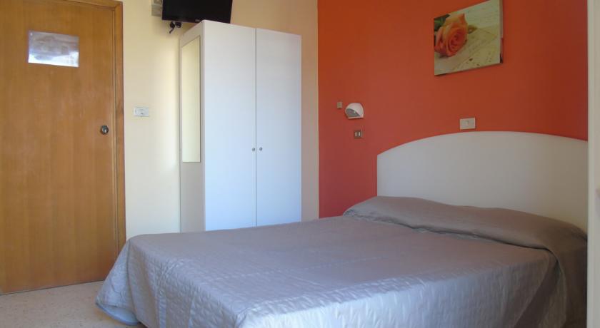 Hotel Morri'S Rimini Room photo